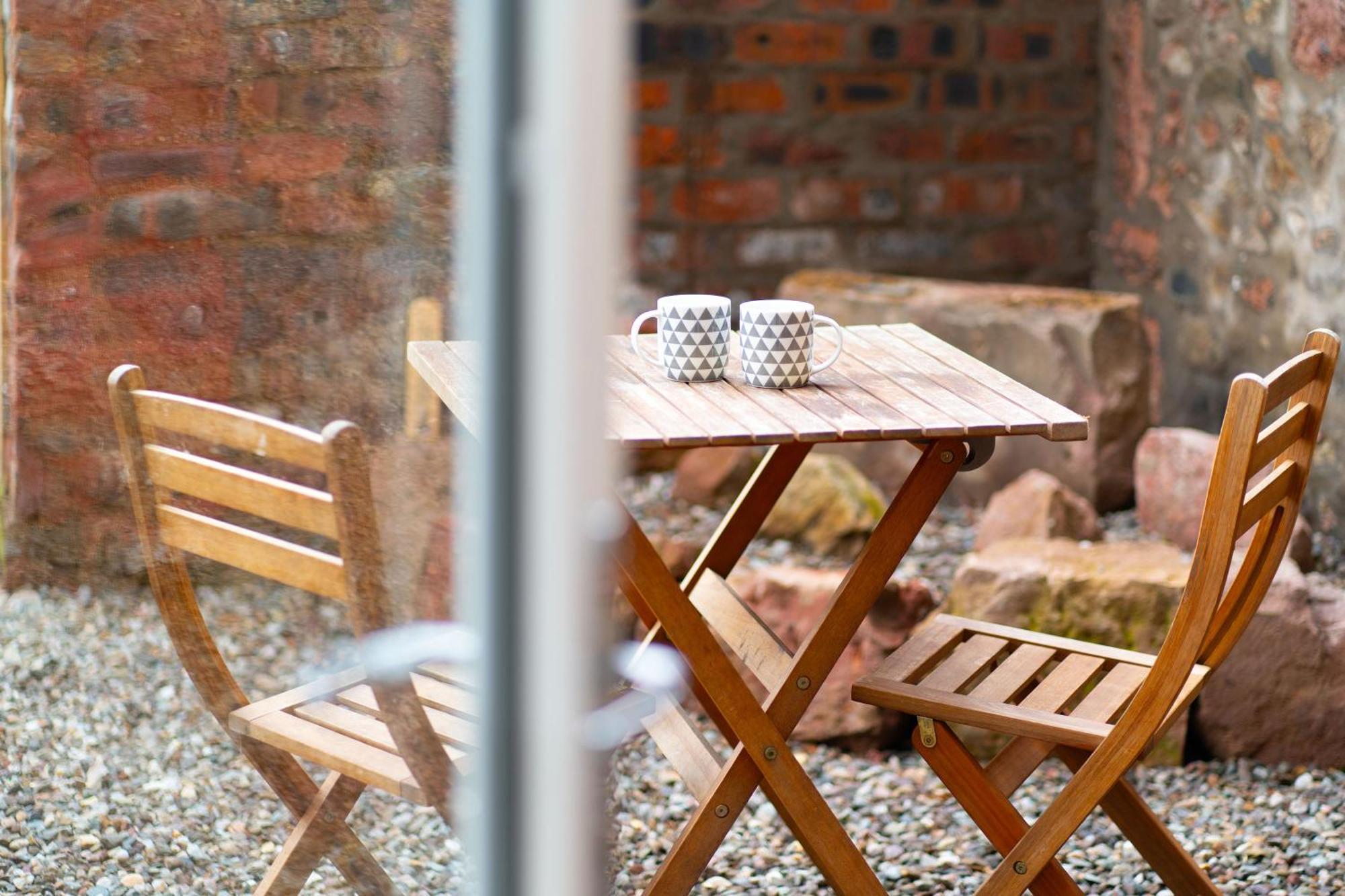 ブレアゴーリーGrange8 Luxury Snug & Courtyard In Blairgowrieアパートメント エクステリア 写真