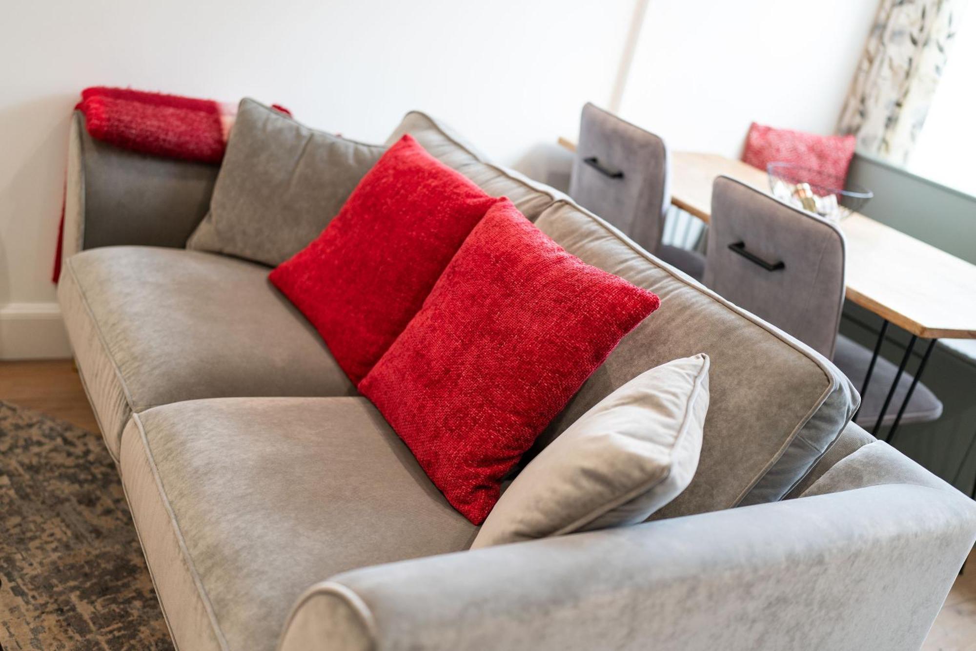 ブレアゴーリーGrange8 Luxury Snug & Courtyard In Blairgowrieアパートメント エクステリア 写真
