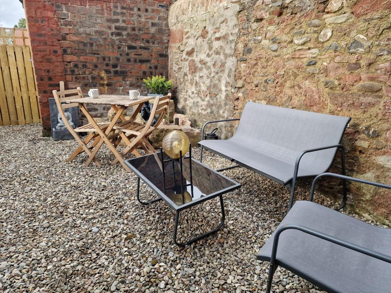ブレアゴーリーGrange8 Luxury Snug & Courtyard In Blairgowrieアパートメント エクステリア 写真